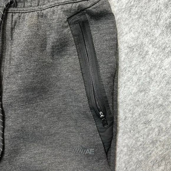 American Eagle Jogger Mens Medium 30X28 Gray Zip Pockets Sweatpants Athleisure - Picture 4 of 10
